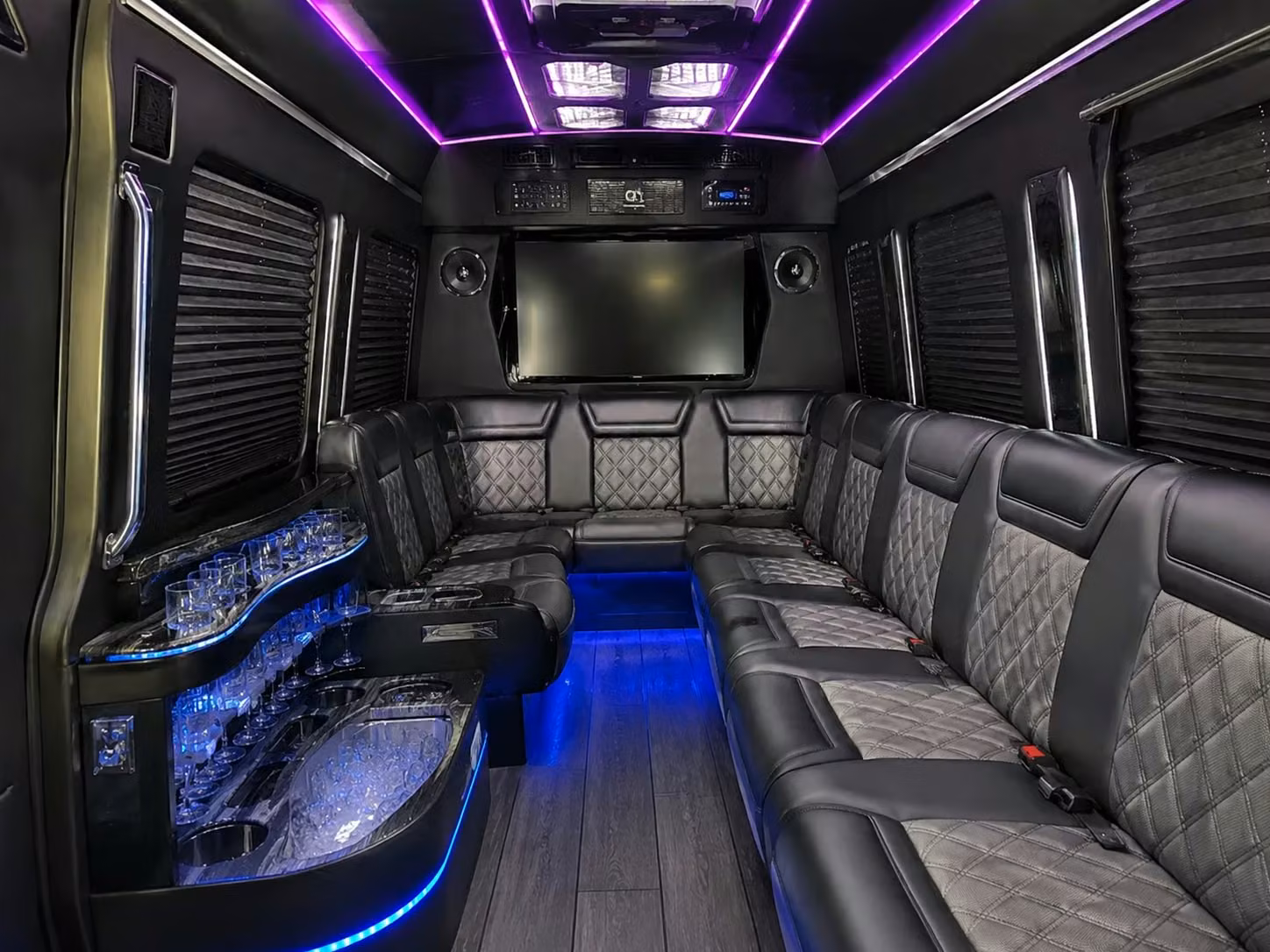 forget airport pickup stress book an atlanta airport wedding shuttle for your guests