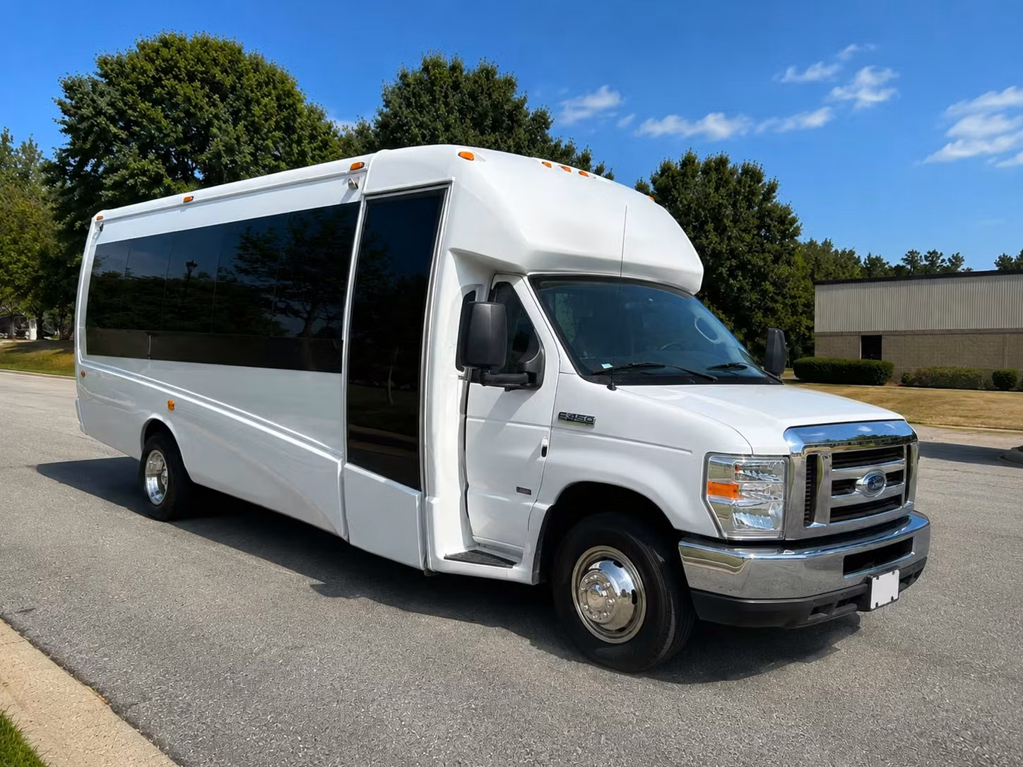 johns creek 18 passenger minibus rental