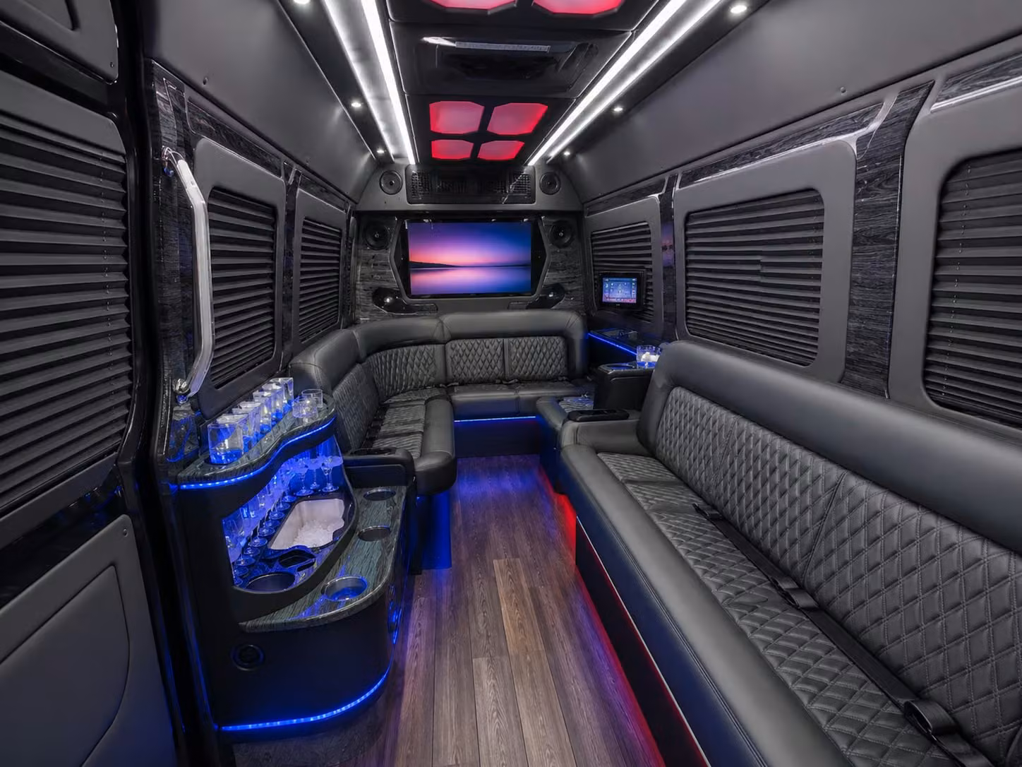 johnscreekcharterbus com is here for johns creek government event and conference shuttle service